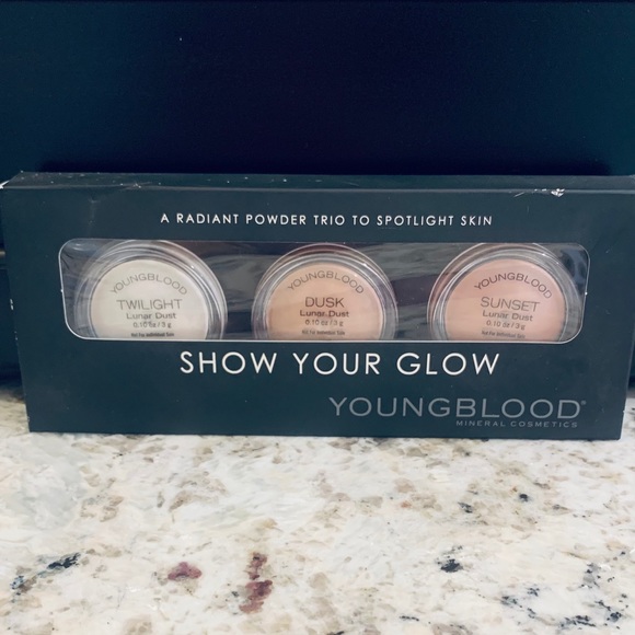 🛍2/$25 Youngblood Minerals Lunar Dust Trio - Picture 2 of 3